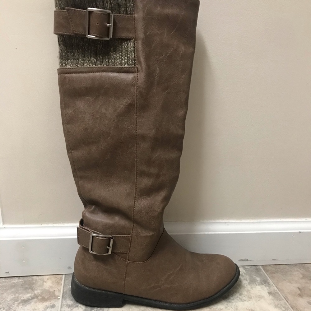 Charlotte Russe Size 7 Boots